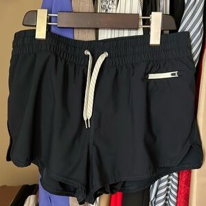 Vuori – shorts – size L